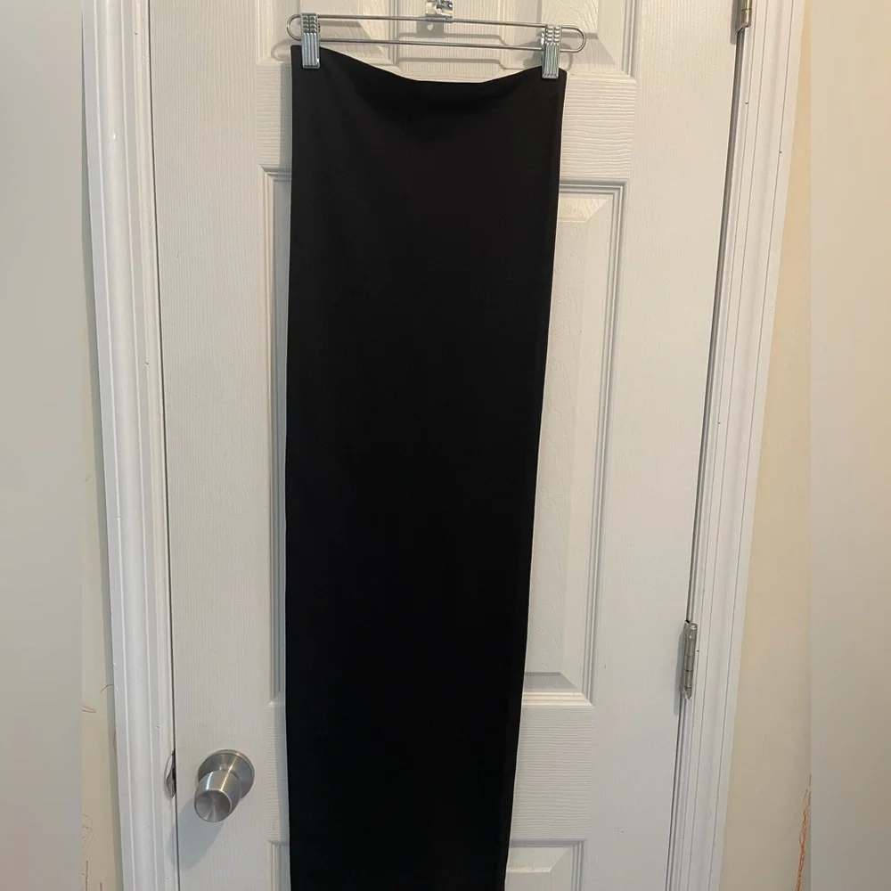 Babaton Elegant Black Maxi Skirt